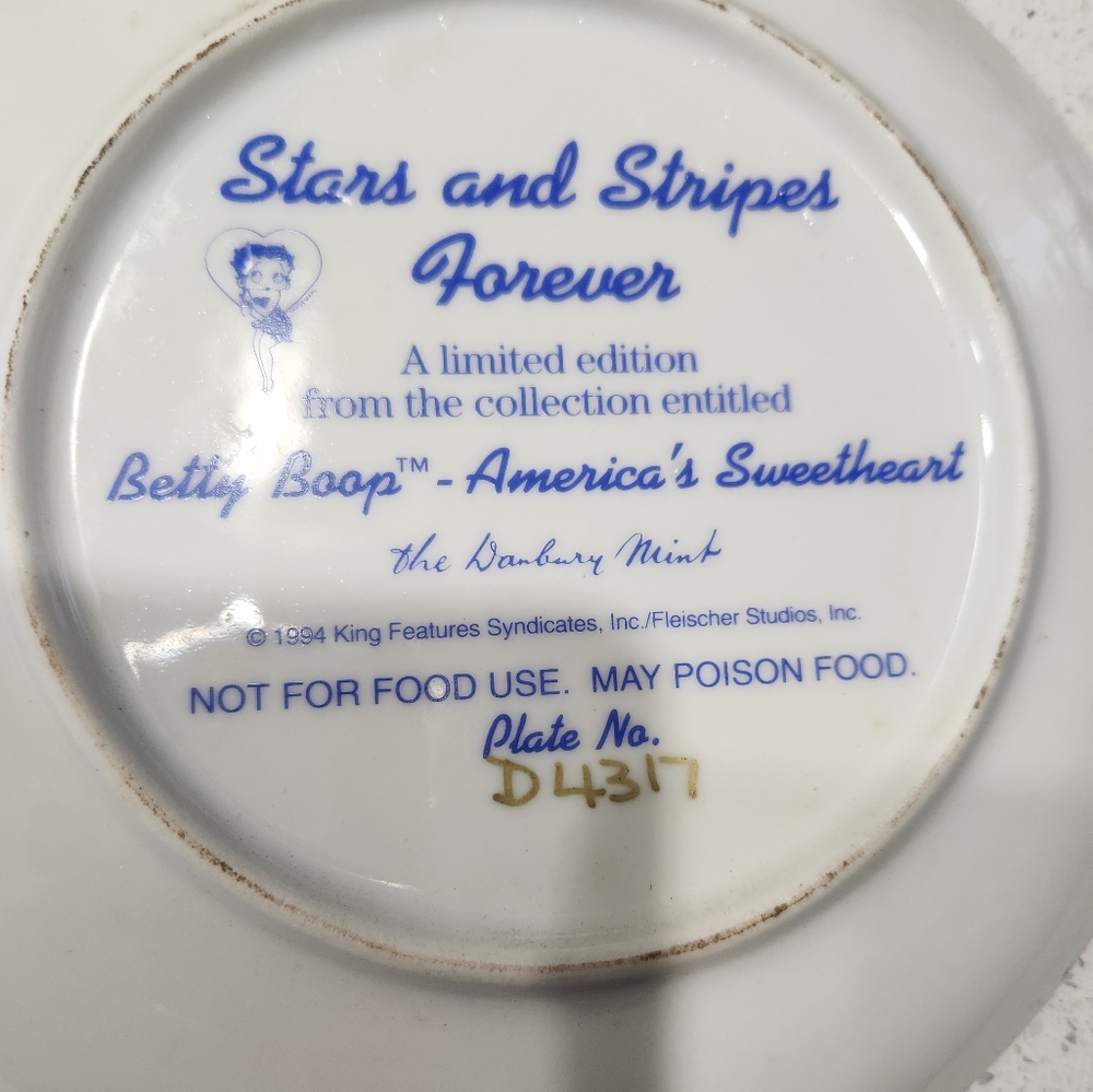 Betty Boop Collector Plate " Stars and Stripes Forever " - Picture 2 of 4